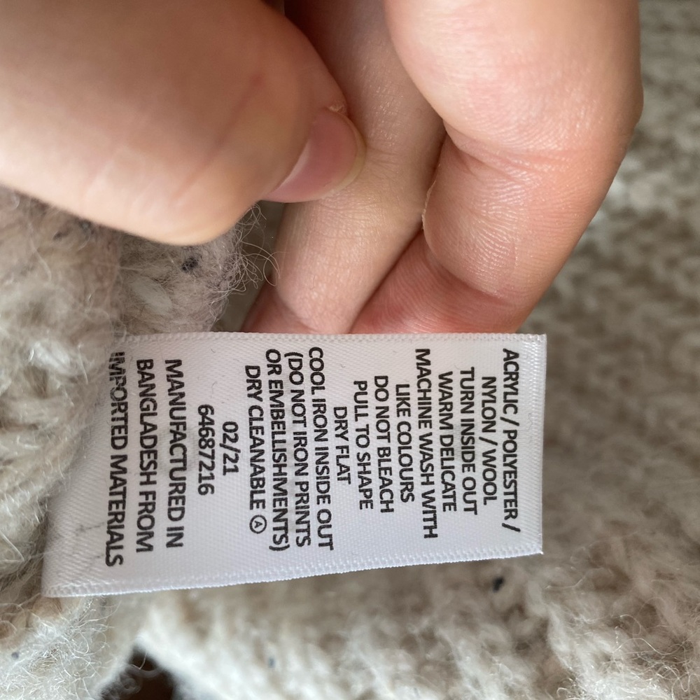 Target / Off White Wool Sweater / Size M - Picture 6 of 7